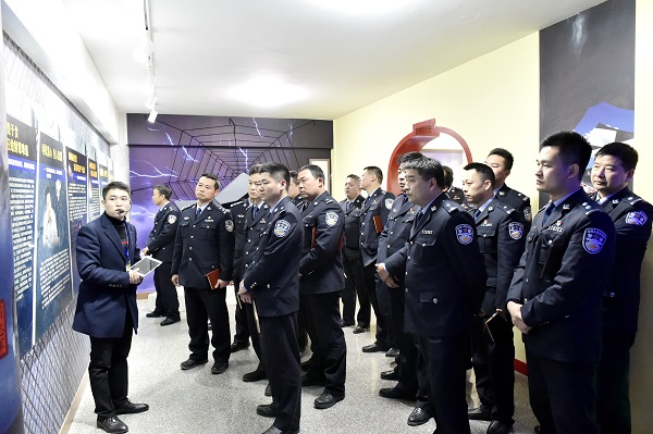 公安接受警示教育 公安接受警示教育